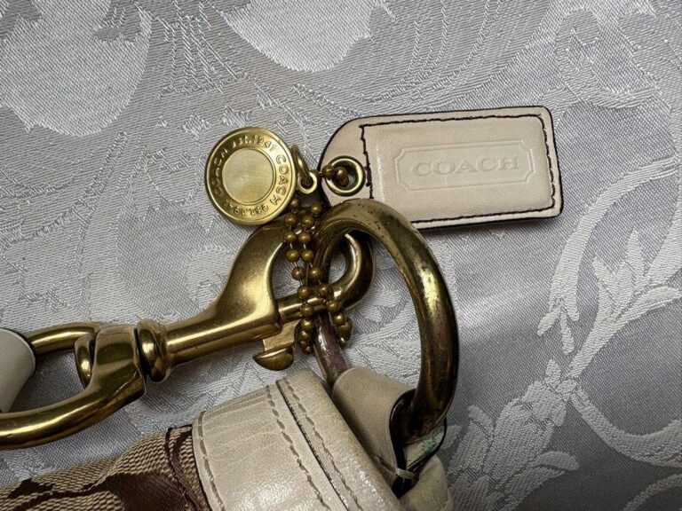 How Do You Know If a Coach Bag Is Real? | 2025 Expert Authentication Guide