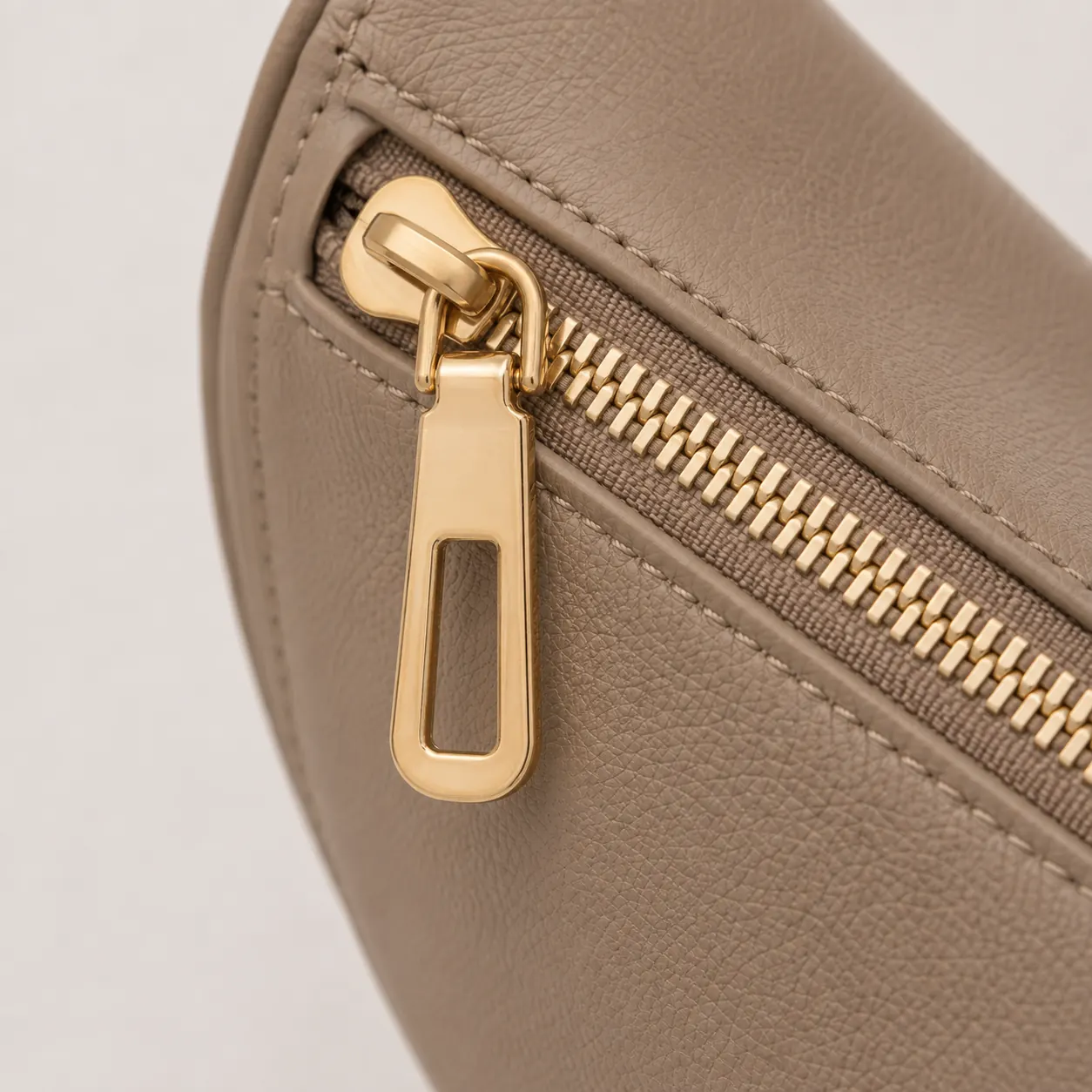 Custom Zipper Pull